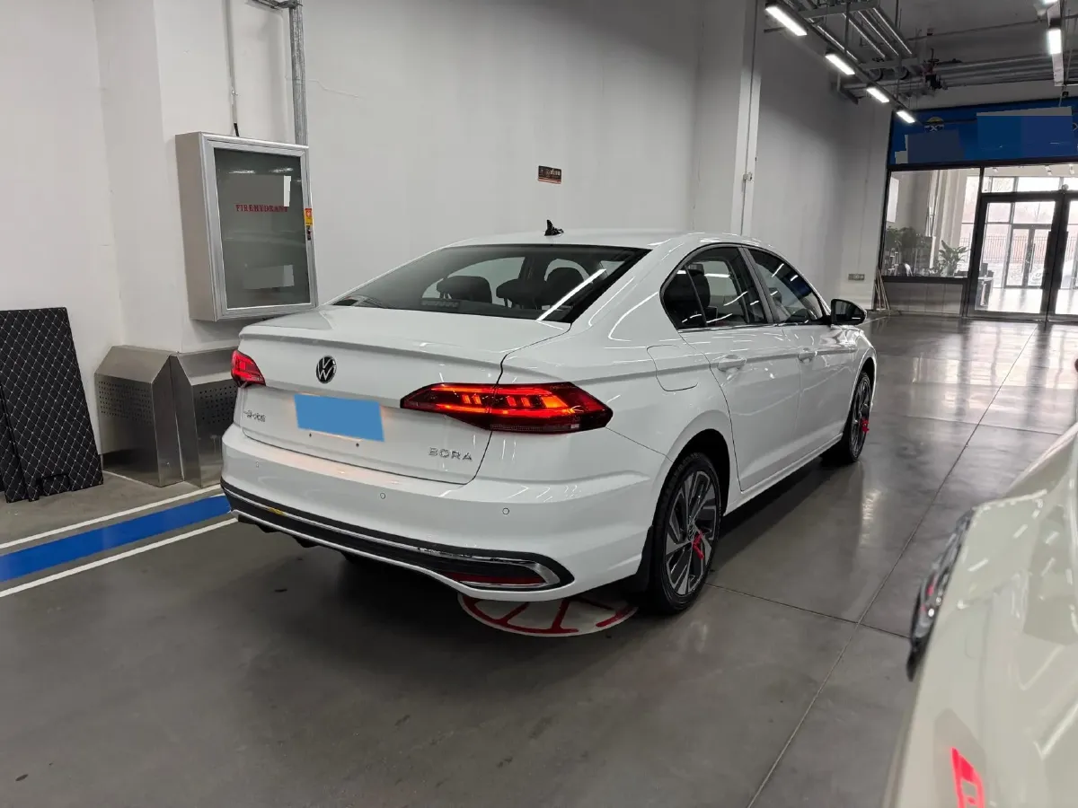 2025 Volkswagen Bora 1.2T 116HP L4 7DCT,autocango,china used car exporter,china ev exporter,chinese used car exporter,chinese used ev exporter