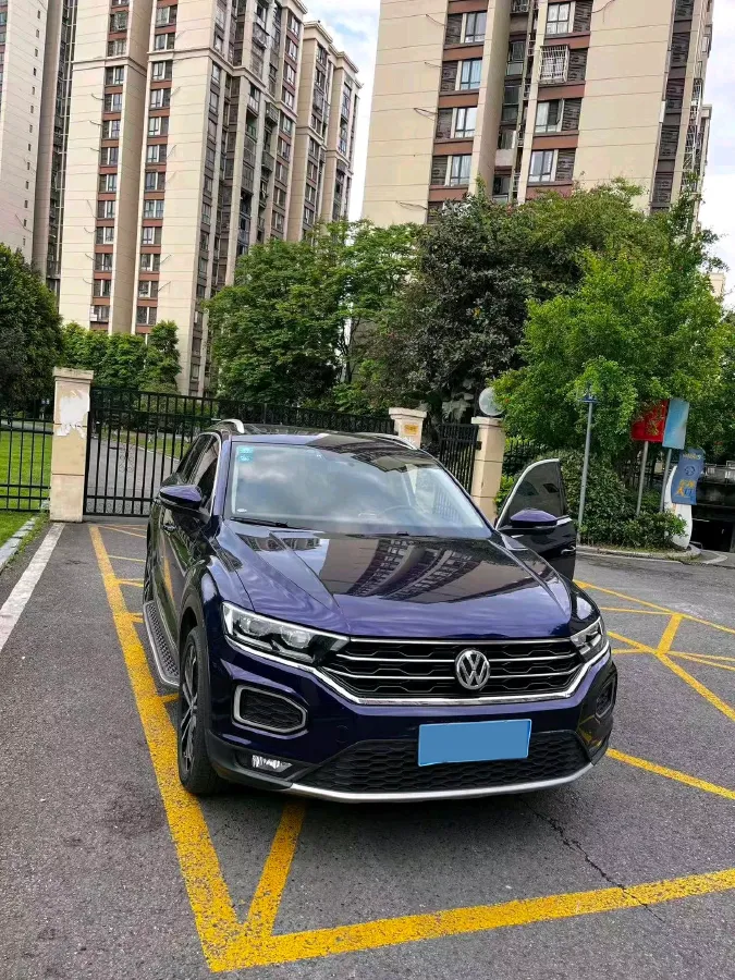 2019 Volkswagen T-Roc 1.4T 150HP L4 7DCT,autocango,china used car exporter,china ev exporter,chinese used car exporter,chinese used ev exporter