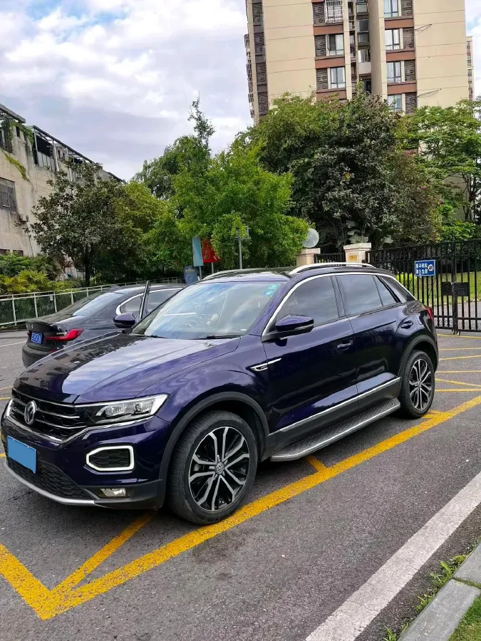 2019 Volkswagen T-Roc 1.4T 150HP L4 7DCT,autocango,china used car exporter,china ev exporter,chinese used car exporter,chinese used ev exporter