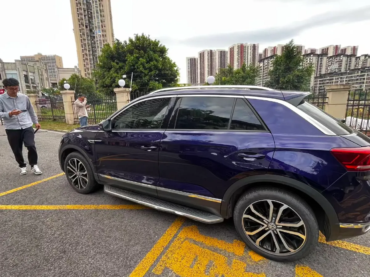 2019 Volkswagen T-Roc 1.4T 150HP L4 7DCT,autocango,china used car exporter,china ev exporter,chinese used car exporter,chinese used ev exporter