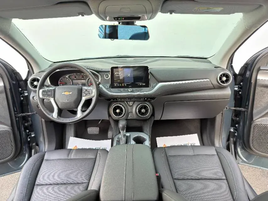 2020 Chevrolet Blazer 2.0T 237HP L4 9AT,autocango,china used car exporter,china ev exporter,chinese used car exporter,chinese used ev exporter