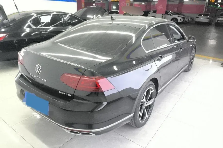 2023 Volkswagen Magotan 2.0T 186HP L4 7DCT,autocango,china used car exporter,china ev exporter,chinese used car exporter,chinese used ev exporter