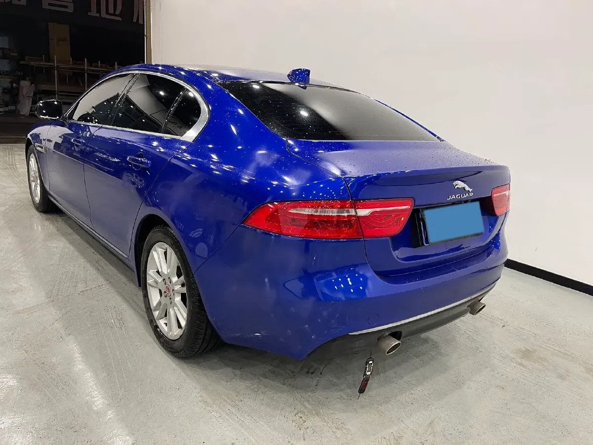 2019 HongQi H7 2.0T 204HP L4 6AT,autocango,china used car exporter,china ev exporter,chinese used car exporter,chinese used ev exporter