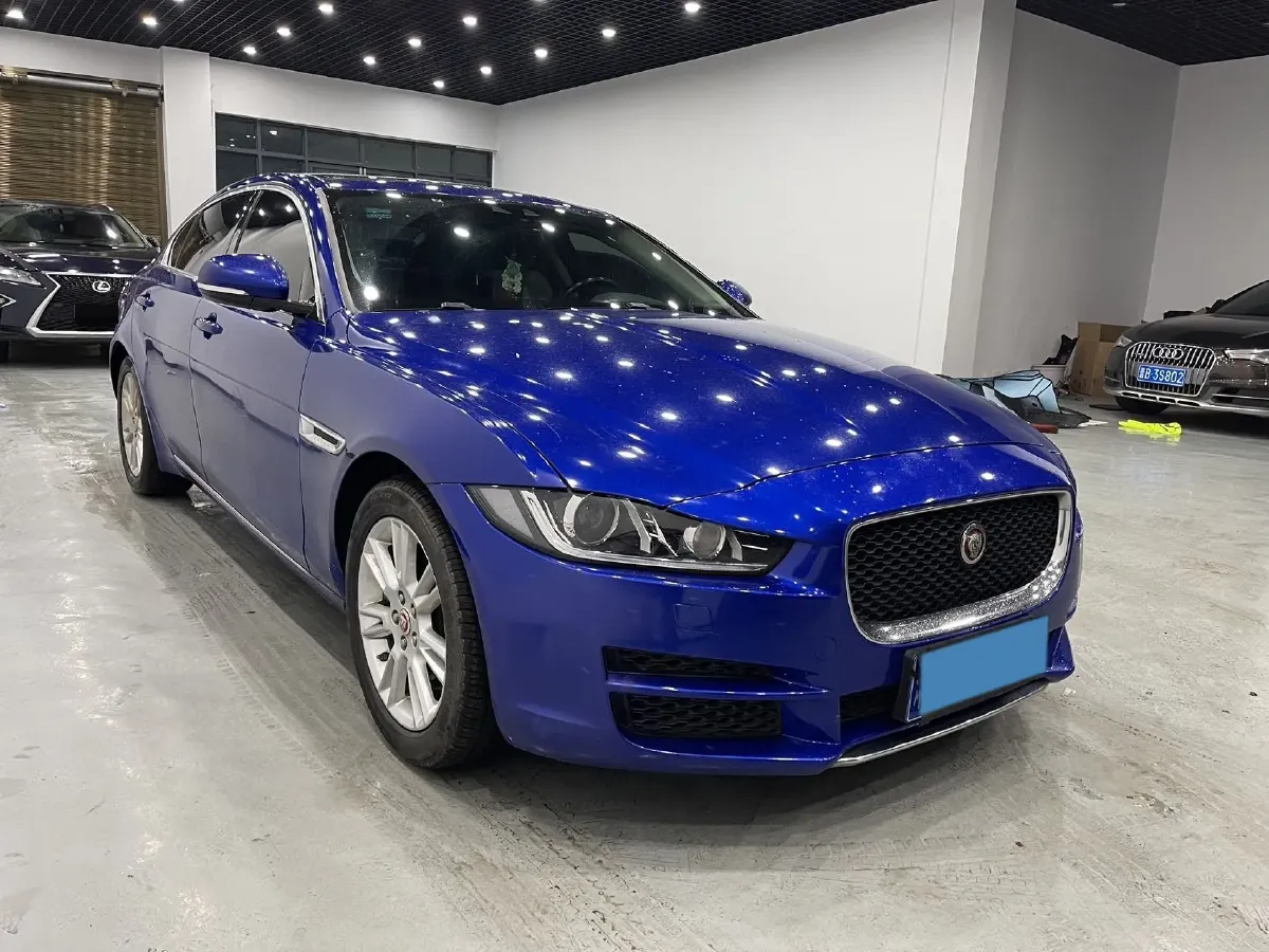 2019 HongQi H7 2.0T 204HP L4 6AT,autocango,china used car exporter,china ev exporter,chinese used car exporter,chinese used ev exporter