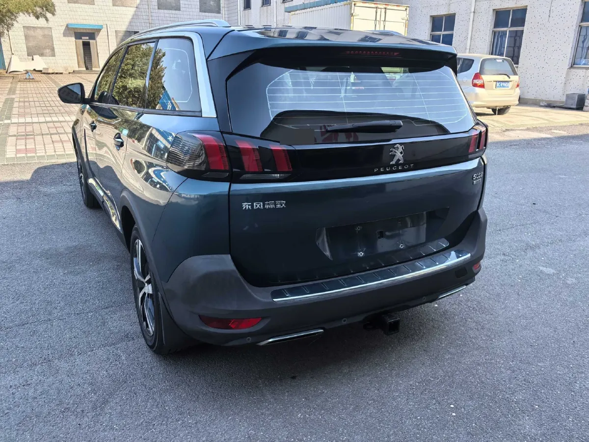 2017 Peugeot 5008 1.8T 204HP L4 6AT,autocango,china used car exporter,china ev exporter,chinese used car exporter,chinese used ev exporter