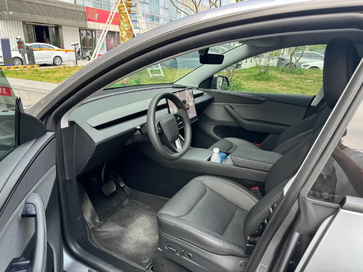 2024 Iveco OuSheng BEV 77.28KWH,autocango,china used car exporter,china ev exporter,chinese used car exporter,chinese used ev exporter