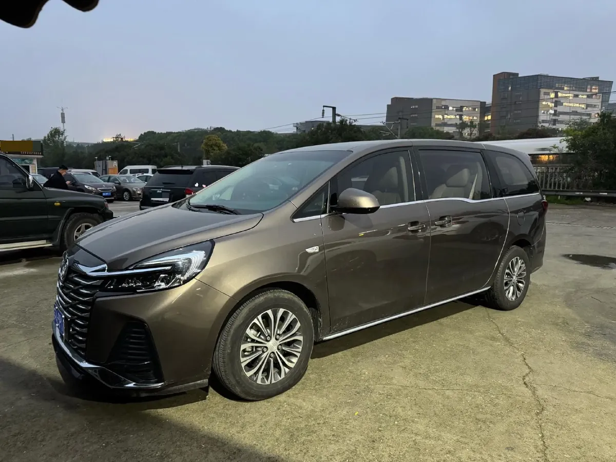 2023 Buick GL8 2.0T 237HP L4 9AT,autocango,china used car exporter,china ev exporter,chinese used car exporter,chinese used ev exporter