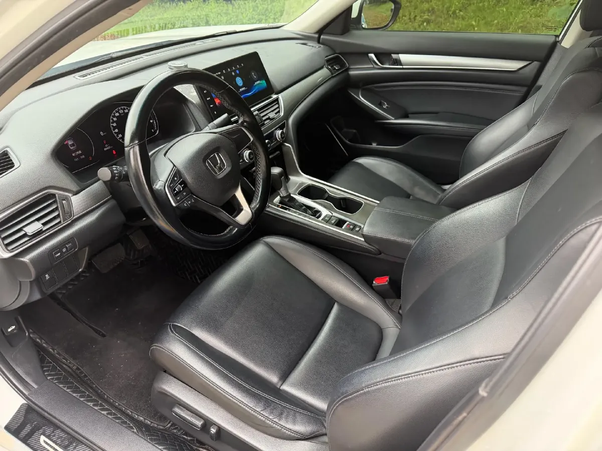 2022 Honda Accord 1.5T 194HP L4 CVT,autocango,china used car exporter,china ev exporter,chinese used car exporter,chinese used ev exporter