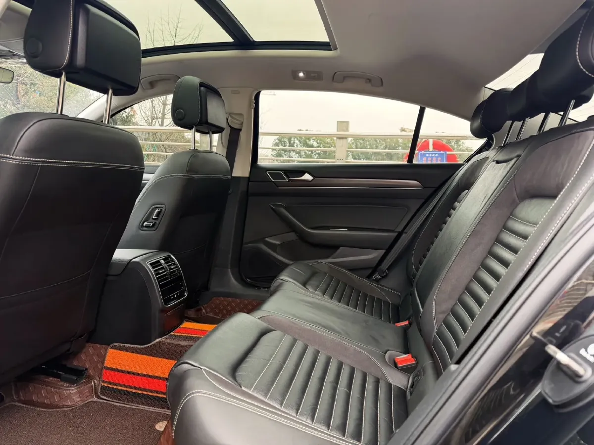 2020 Volkswagen Magotan 1.4T 150HP L4 7DCT,autocango,china used car exporter,china ev exporter,chinese used car exporter,chinese used ev exporter