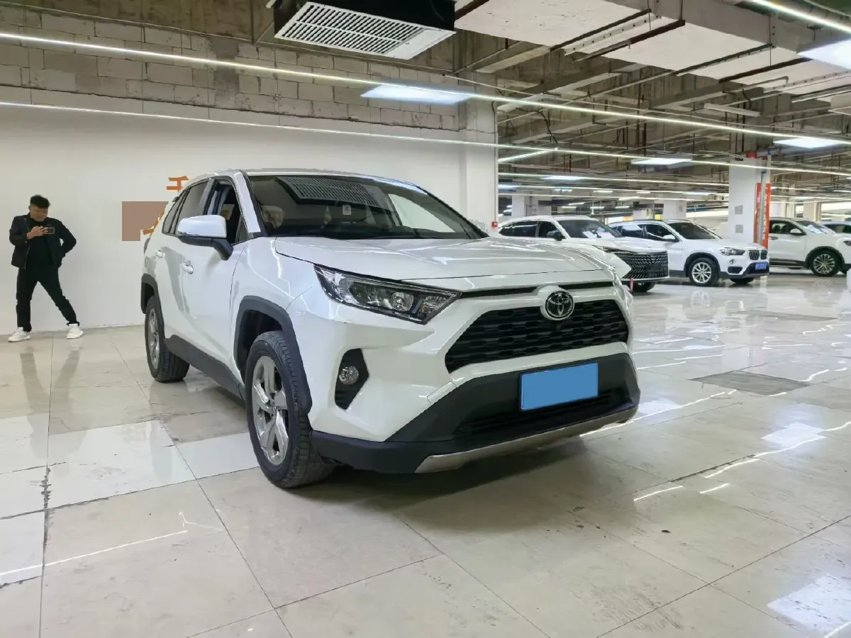 2022 Toyota RAV4 2.0L 171HP L4 CVT,autocango,china used car exporter,china ev exporter,chinese used car exporter,chinese used ev exporter