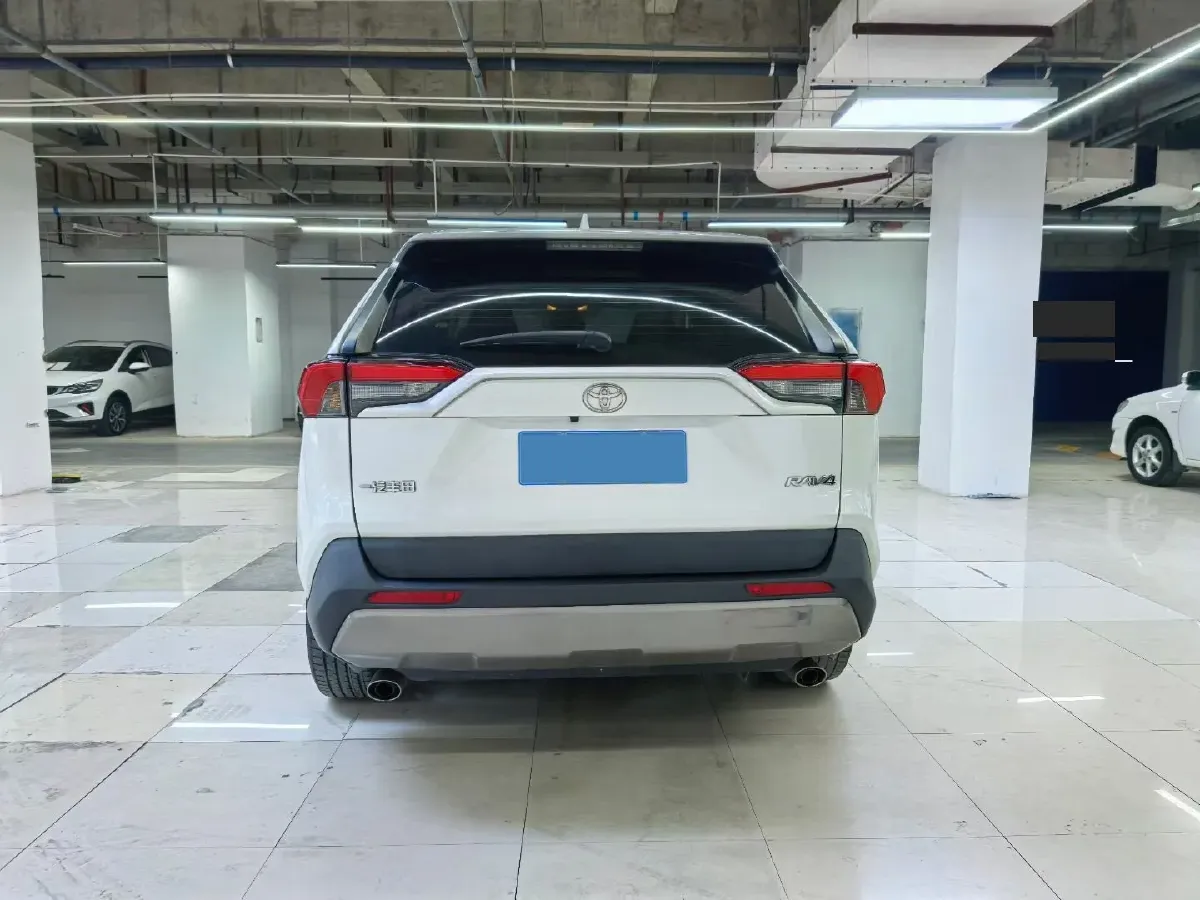 2022 Toyota RAV4 2.0L 171HP L4 CVT,autocango,china used car exporter,china ev exporter,chinese used car exporter,chinese used ev exporter