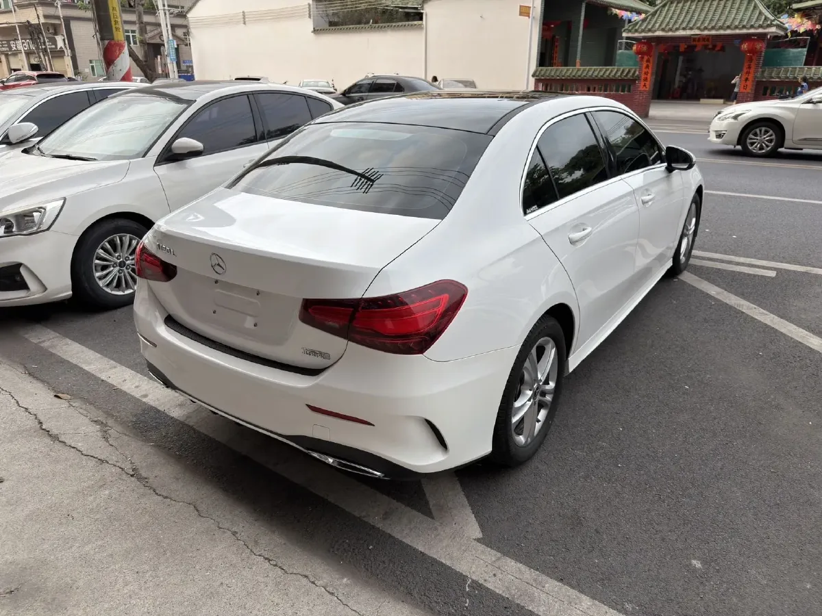 2023 Mercedes-Benz A Class 1.3T 136HP L4 7DCT,autocango,china used car exporter,china ev exporter,chinese used car exporter,chinese used ev exporter