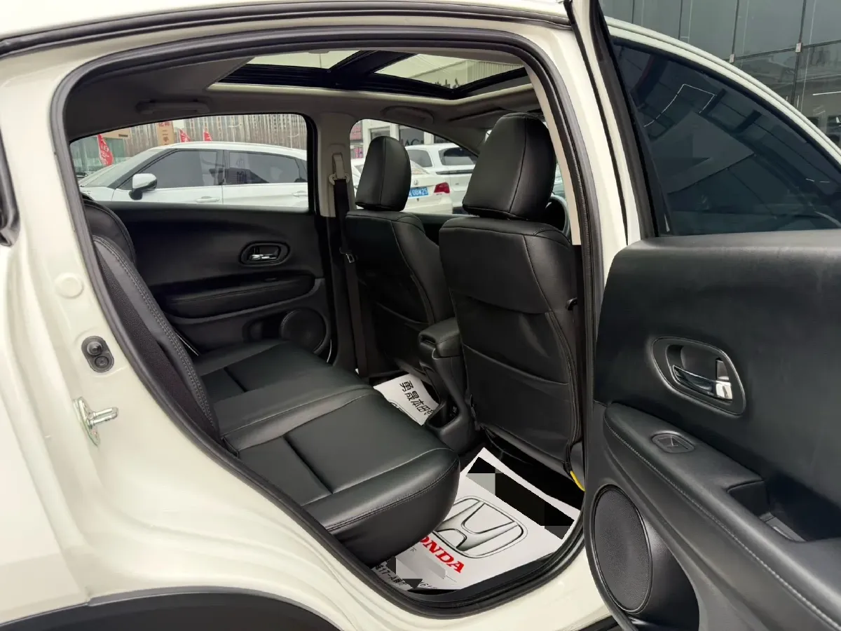 2022 Honda Vezel 1.5L 131HP L4 CVT,autocango,china used car exporter,china ev exporter,chinese used car exporter,chinese used ev exporter