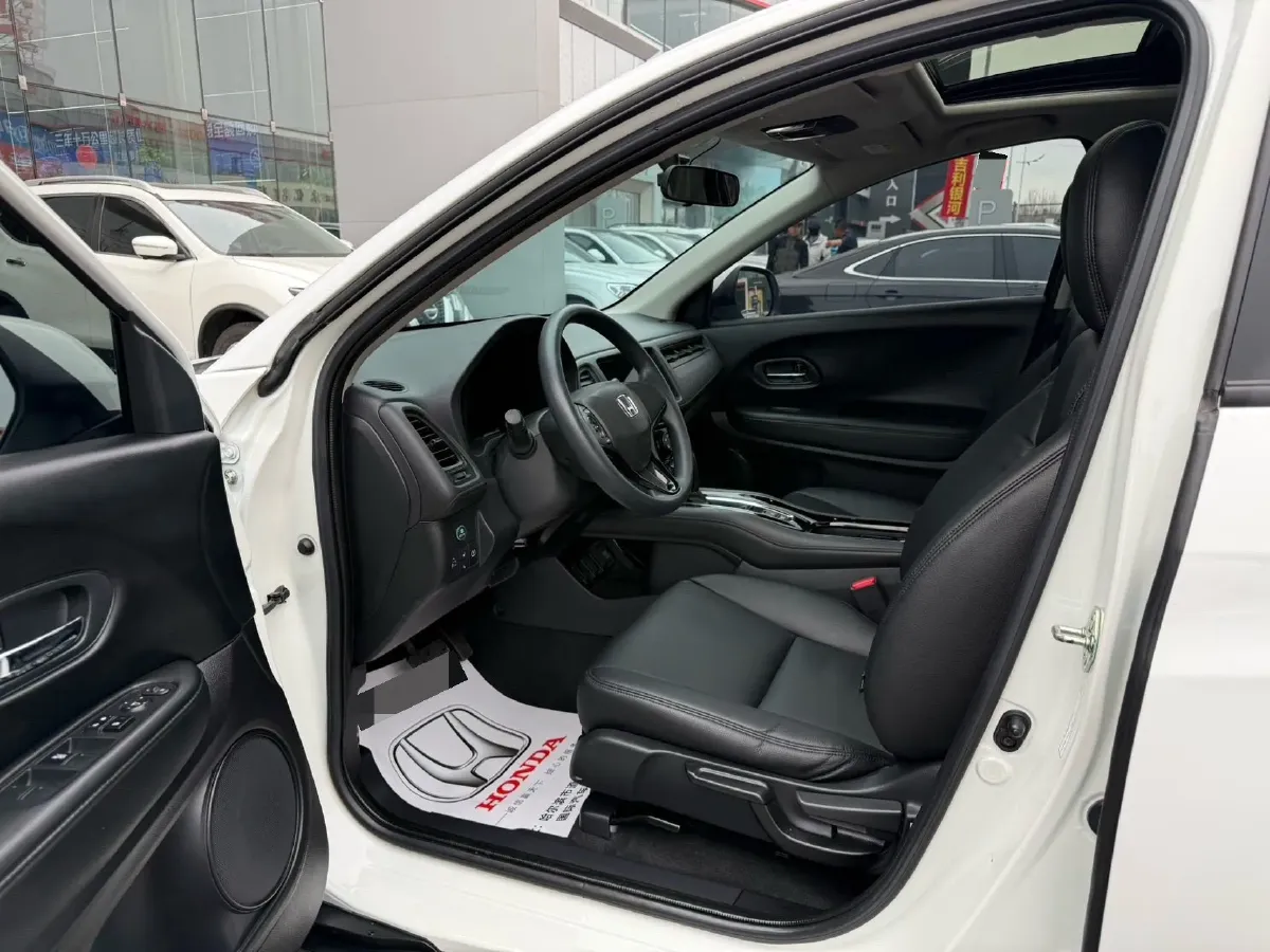 2022 Honda Vezel 1.5L 131HP L4 CVT,autocango,china used car exporter,china ev exporter,chinese used car exporter,chinese used ev exporter