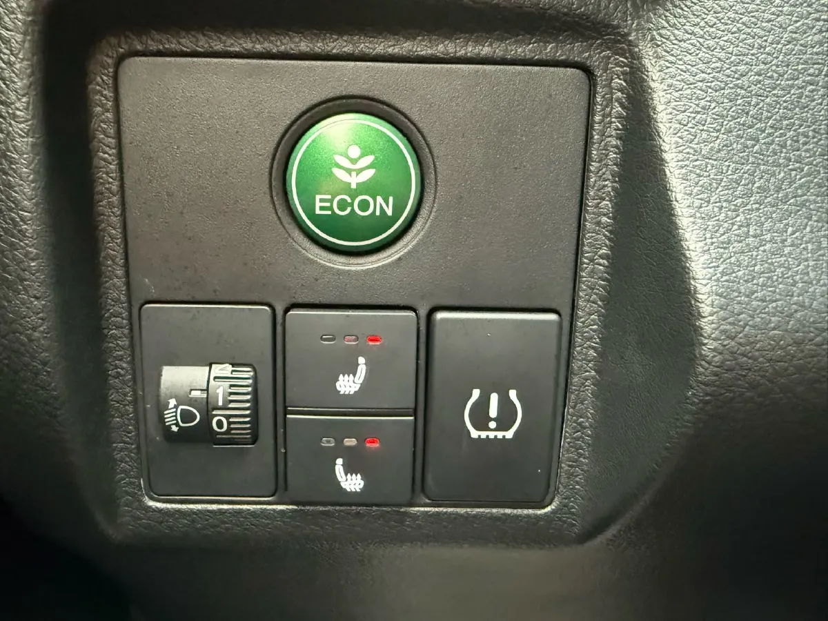 2022 Honda Vezel 1.5L 131HP L4 CVT,autocango,china used car exporter,china ev exporter,chinese used car exporter,chinese used ev exporter