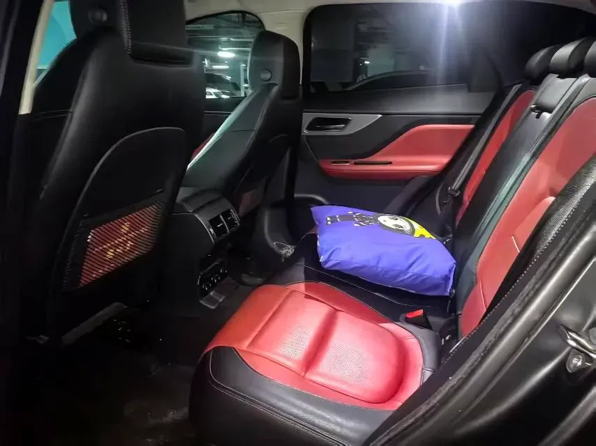 2020 Jaguar F-PACE 2.0T 250HP L4 8AT,autocango,china used car exporter,china ev exporter,chinese used car exporter,chinese used ev exporter