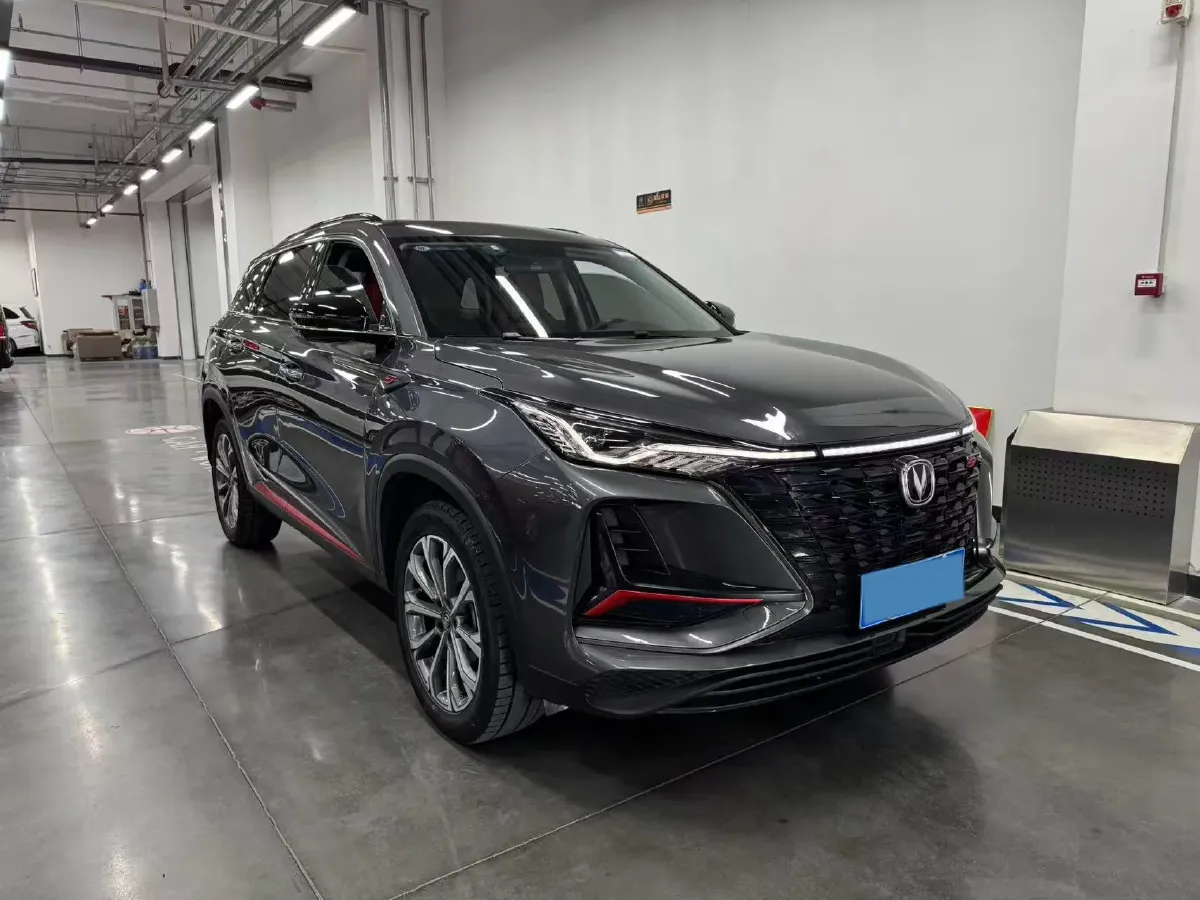 2022 ChangAn CS75 Plus 2.0T 233HP L4 8AT,autocango,china used car exporter,china ev exporter,chinese used car exporter,chinese used ev exporter