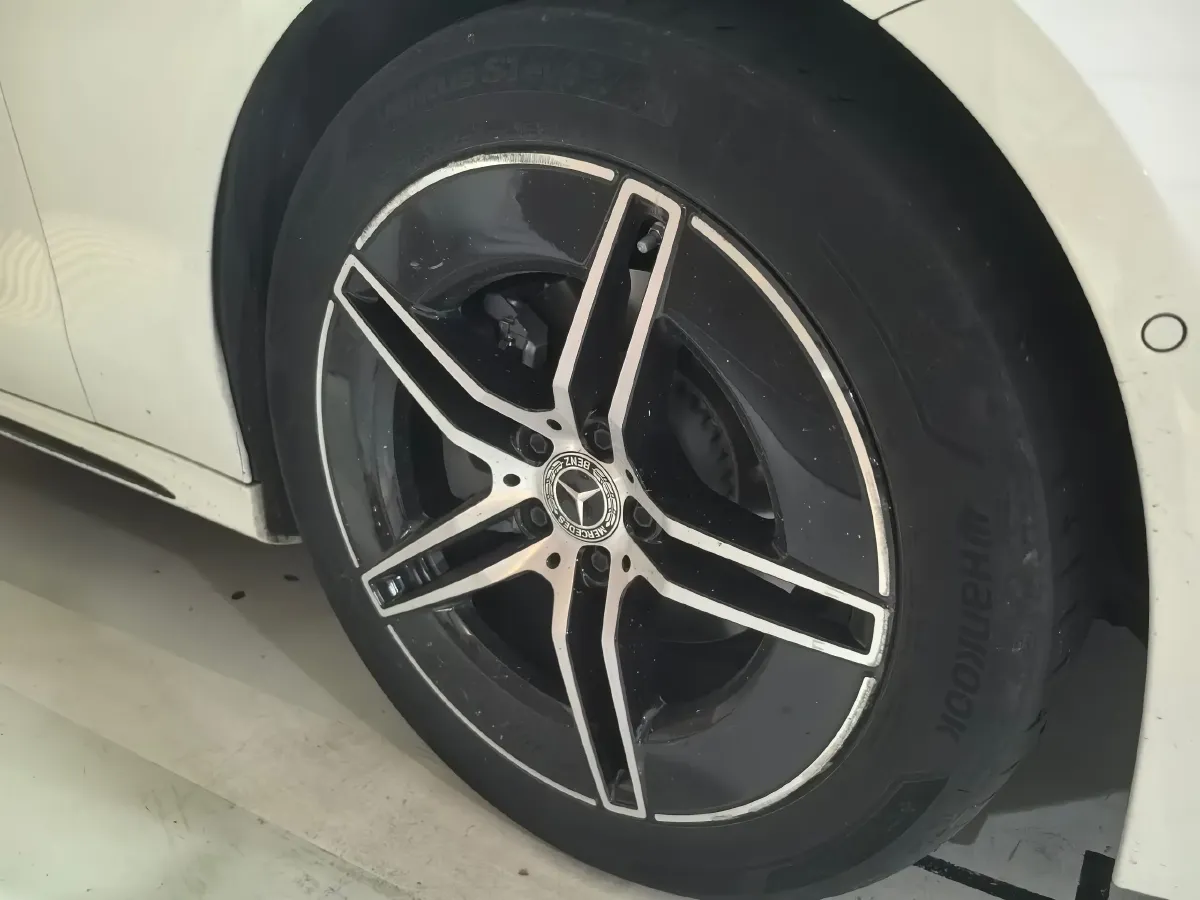 2024 Mercedes-Benz E Class 2.0T 204HP L4 9AT,autocango,china used car exporter,china ev exporter,chinese used car exporter,chinese used ev exporter