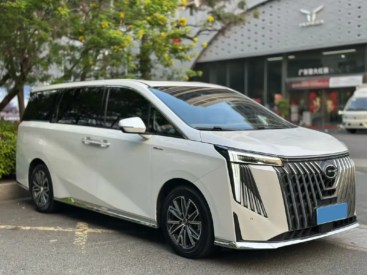 2024 GAC Trumpchi M8 2.0T 252HP L4 8AT,autocango,china used car exporter,china ev exporter,chinese used car exporter,chinese used ev exporter