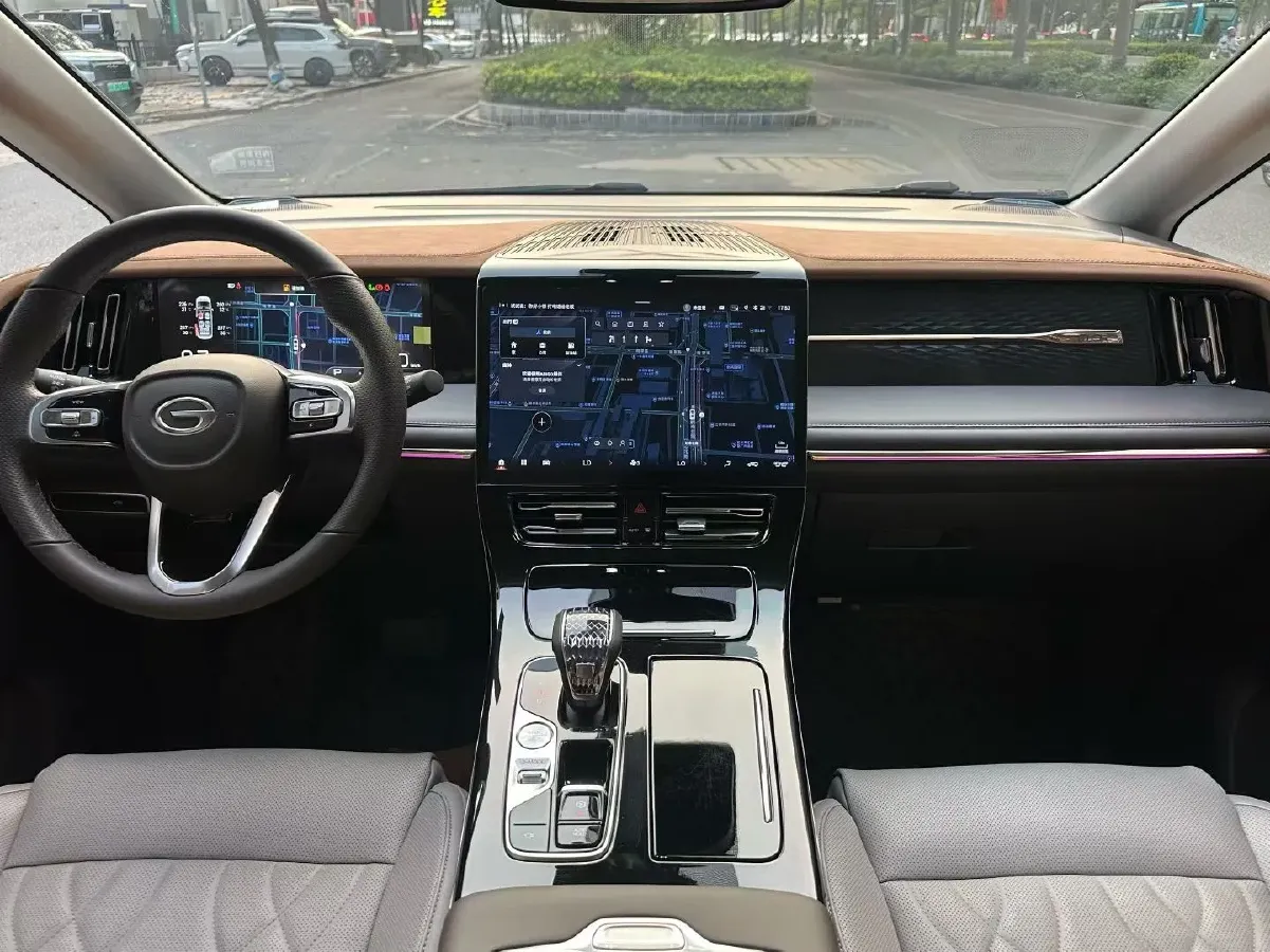 2024 GAC Trumpchi M8 2.0T 252HP L4 8AT,autocango,china used car exporter,china ev exporter,chinese used car exporter,chinese used ev exporter