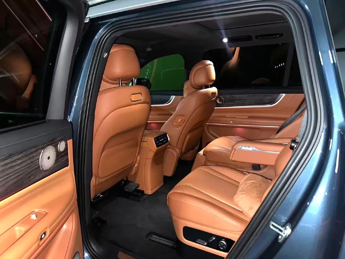 2024 AITO AITO M9 1.5T 152HP L4 REEV 52KWH,autocango,china used car exporter,china ev exporter,chinese used car exporter,chinese used ev exporter