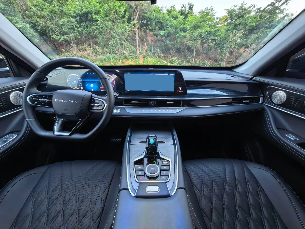 2025 Chery Tiggo 7 Plus 1.6T 197HP L4 7DCT,autocango,china used car exporter,china ev exporter,chinese used car exporter,chinese used ev exporter