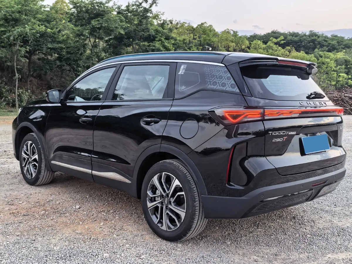 2025 Chery Tiggo 7 Plus 1.6T 197HP L4 7DCT,autocango,china used car exporter,china ev exporter,chinese used car exporter,chinese used ev exporter