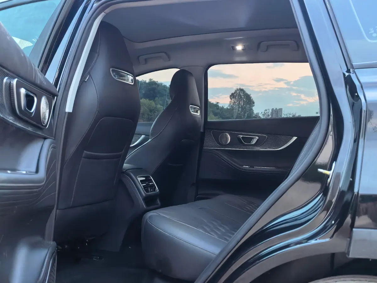 2025 Chery Tiggo 7 Plus 1.6T 197HP L4 7DCT,autocango,china used car exporter,china ev exporter,chinese used car exporter,chinese used ev exporter