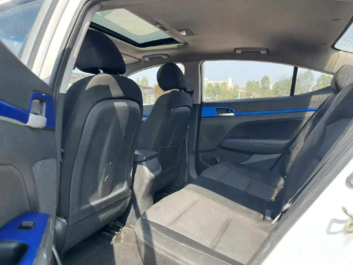 2016 Hyundai Elantra 1.6L 130HP L4 6AT,autocango,china used car exporter,china ev exporter,chinese used car exporter,chinese used ev exporter