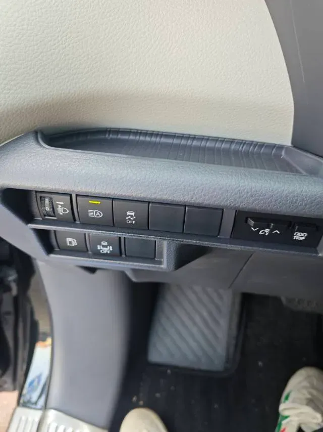 2024 Toyota Granvia 2.5L 189HP L4 E-CVT Hybrid,autocango,china used car exporter,china ev exporter,chinese used car exporter,chinese used ev exporter