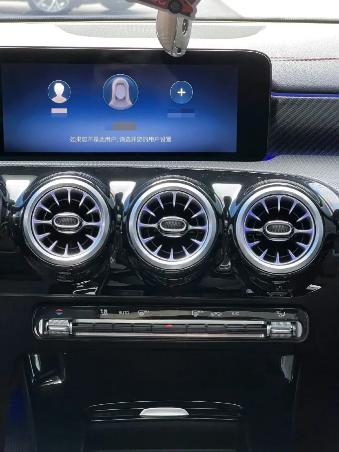 2025 Mercedes-Benz A Class 1.3T 163HP L4 7DCT,autocango,china used car exporter,china ev exporter,chinese used car exporter,chinese used ev exporter