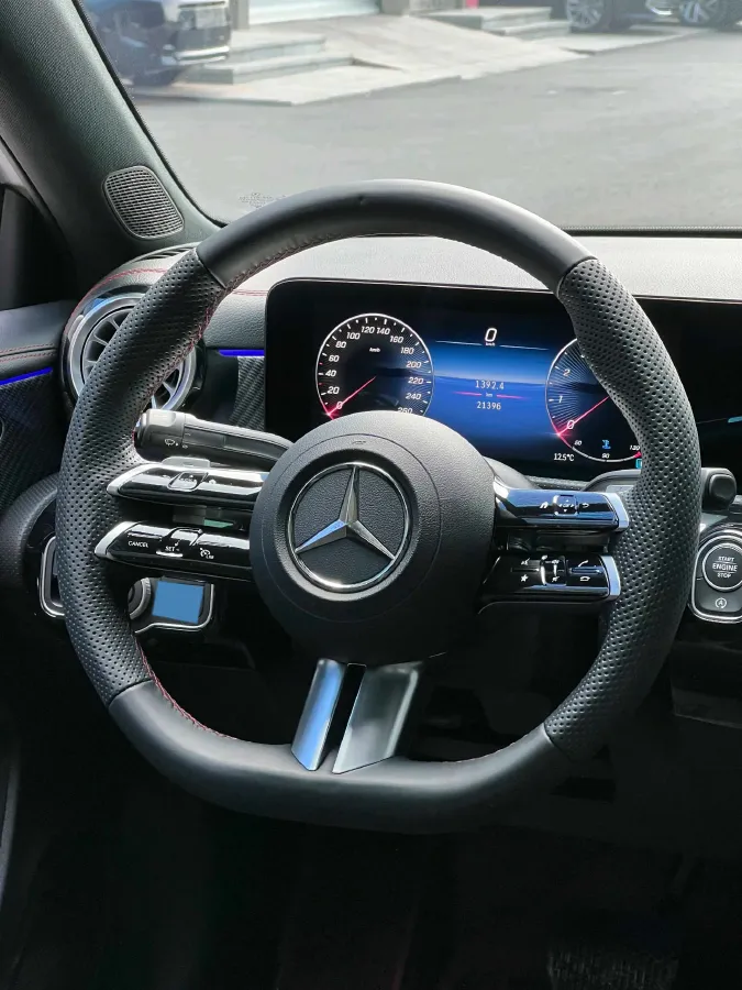 2025 Mercedes-Benz A Class 1.3T 163HP L4 7DCT,autocango,china used car exporter,china ev exporter,chinese used car exporter,chinese used ev exporter