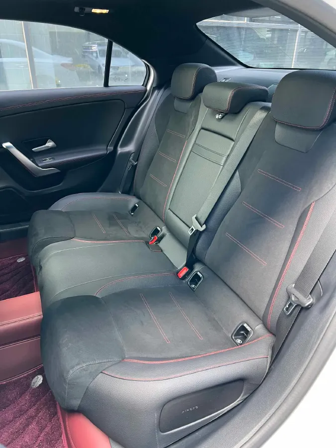 2025 Mercedes-Benz A Class 1.3T 163HP L4 7DCT,autocango,china used car exporter,china ev exporter,chinese used car exporter,chinese used ev exporter