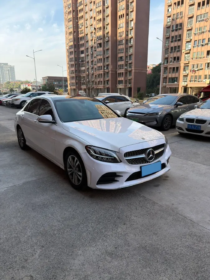 2021 Mercedes-Benz C Class 1.5T 156HP L4 9AT,autocango,china used car exporter,china ev exporter,chinese used car exporter,chinese used ev exporter