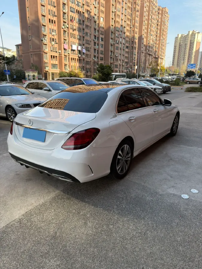 2021 Mercedes-Benz C Class 1.5T 156HP L4 9AT,autocango,china used car exporter,china ev exporter,chinese used car exporter,chinese used ev exporter