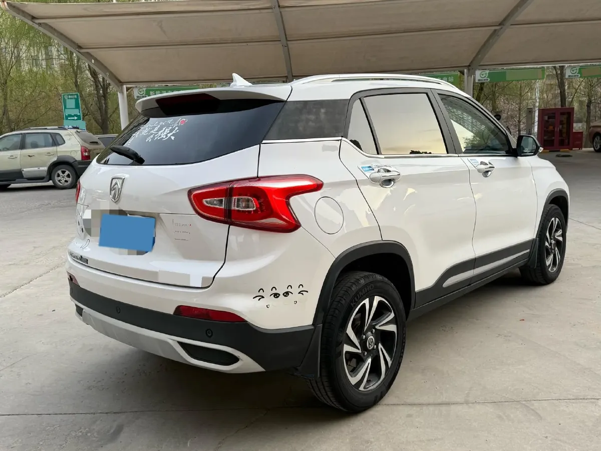 2017 HaiMa S5 Young Edition 1.6L 122HP L4 5MT,autocango,china used car exporter,china ev exporter,chinese used car exporter,chinese used ev exporter