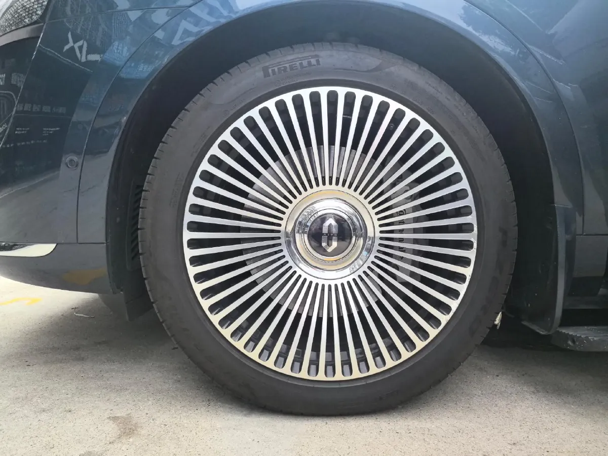 2024 AITO AITO M9 1.5T 152HP L4 REEV 42KWH,autocango,china used car exporter,china ev exporter,chinese used car exporter,chinese used ev exporter