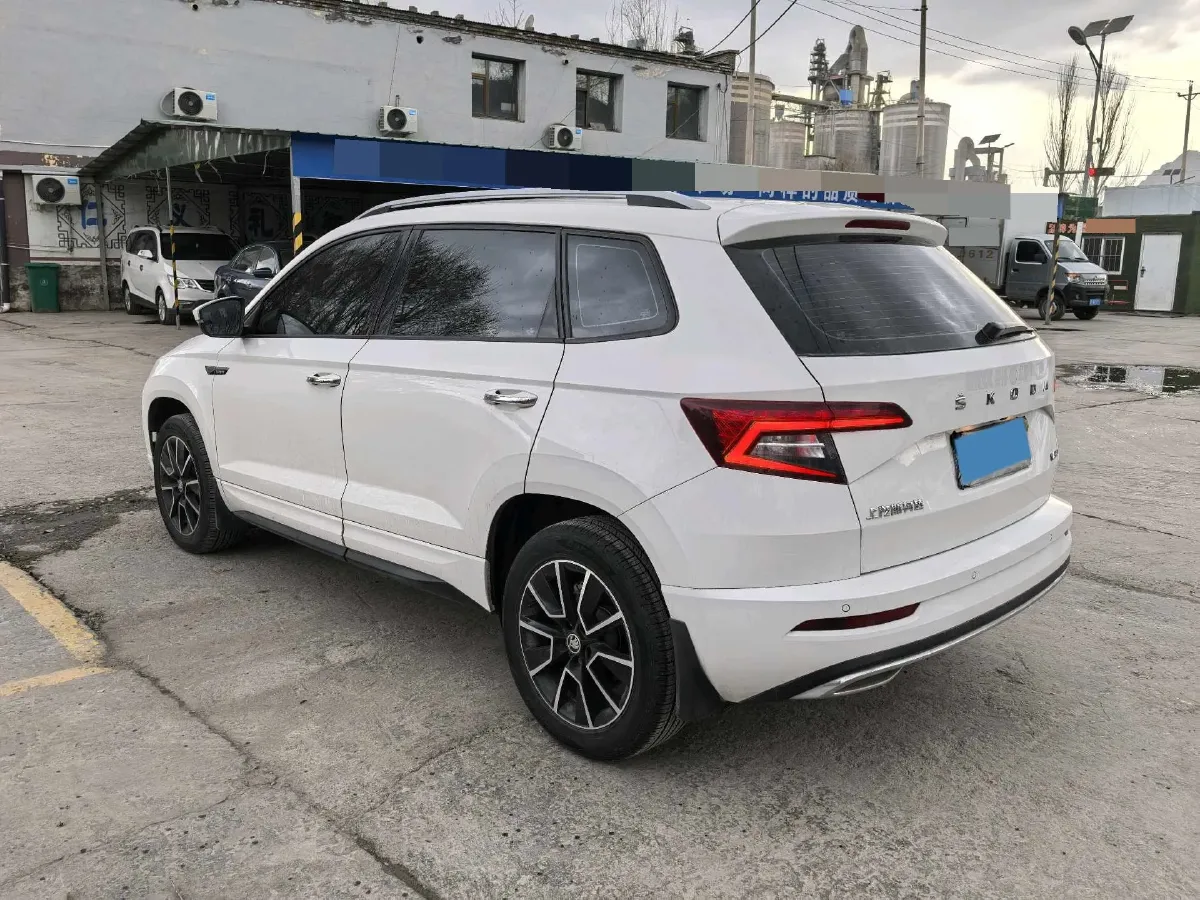 2022 Skoda Karoq 1.4T 150HP L4 7DCT,autocango,china used car exporter,china ev exporter,chinese used car exporter,chinese used ev exporter