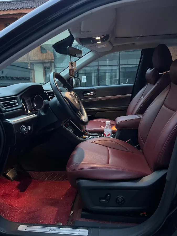 2020 Jeep Grand Commander 2.0T 234HP L4 9AT,autocango,china used car exporter,china ev exporter,chinese used car exporter,chinese used ev exporter