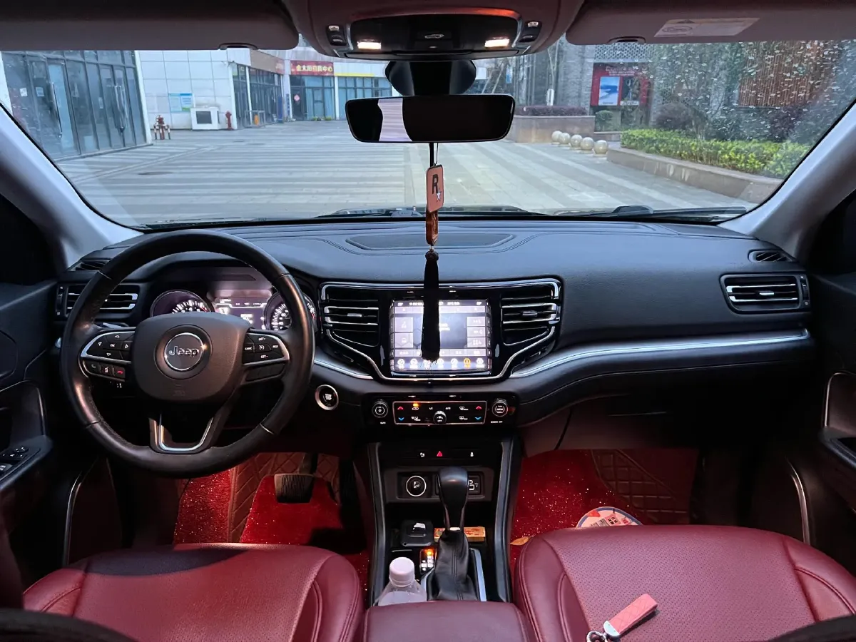 2020 Jeep Grand Commander 2.0T 234HP L4 9AT,autocango,china used car exporter,china ev exporter,chinese used car exporter,chinese used ev exporter