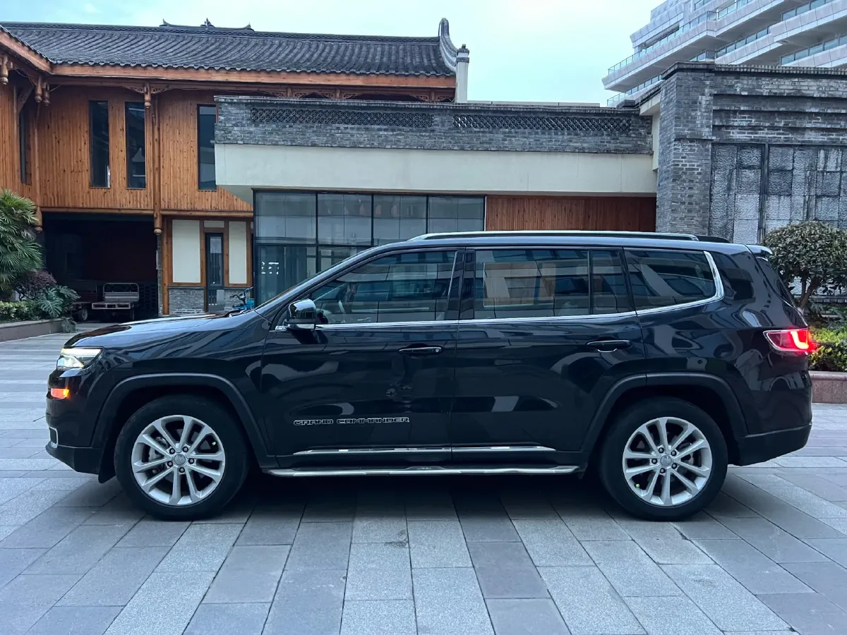2020 Jeep Grand Commander 2.0T 234HP L4 9AT,autocango,china used car exporter,china ev exporter,chinese used car exporter,chinese used ev exporter