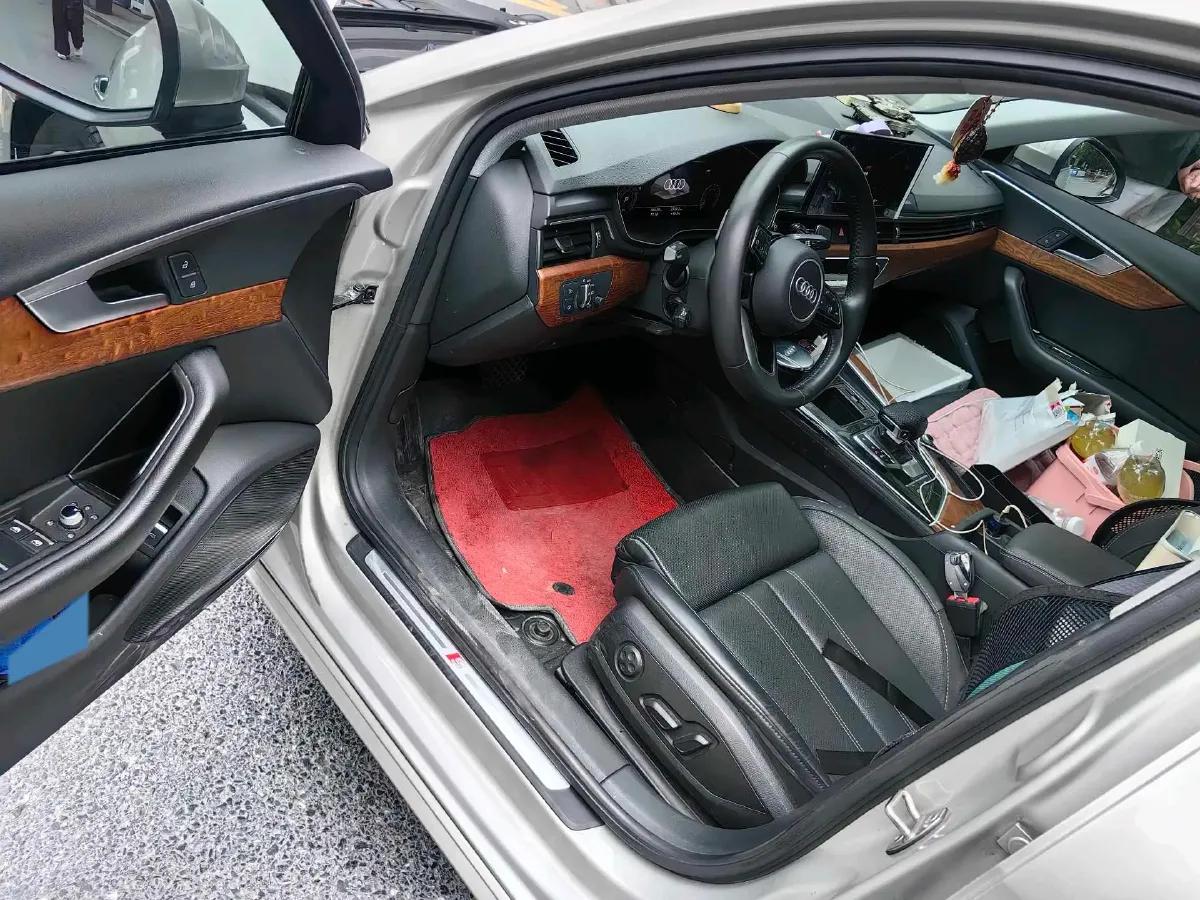 2020 Audi A4L 2.0T 190HP L4 7DCT,autocango,china used car exporter,china ev exporter,chinese used car exporter,chinese used ev exporter