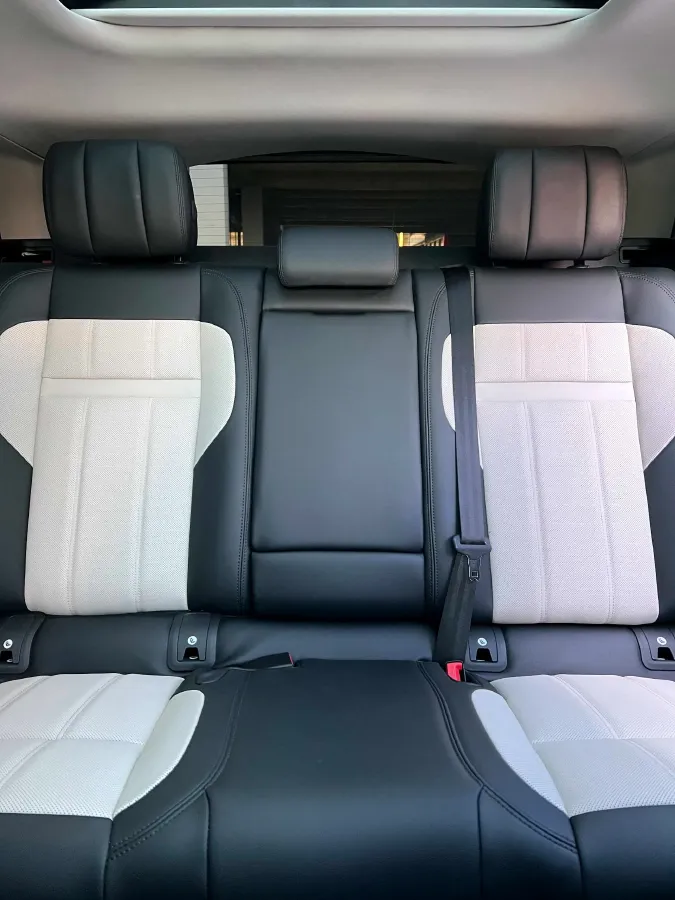 2023 Land Rover Range Rover Evoque 2.0T 249HP L4 9AT,autocango,china used car exporter,china ev exporter,chinese used car exporter,chinese used ev exporter