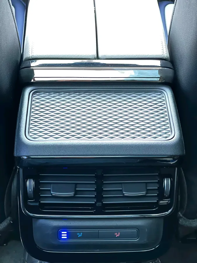 2023 Land Rover Range Rover Evoque 2.0T 249HP L4 9AT,autocango,china used car exporter,china ev exporter,chinese used car exporter,chinese used ev exporter