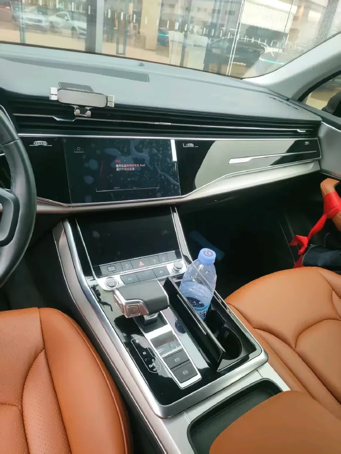 2021 Audi Q7 2.0T 245HP L4 8AT,autocango,china used car exporter,china ev exporter,chinese used car exporter,chinese used ev exporter