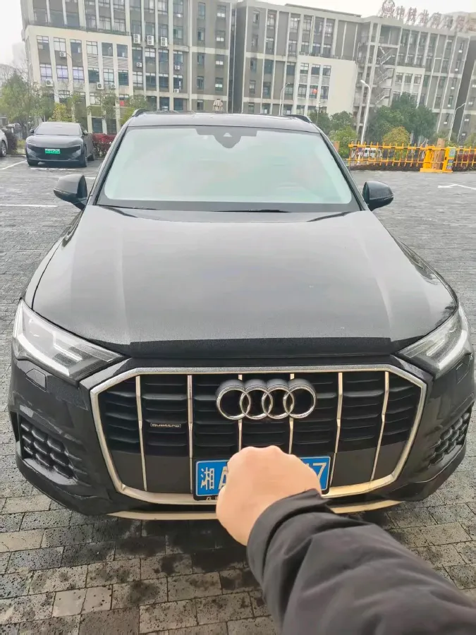 2021 Audi Q7 2.0T 245HP L4 8AT,autocango,china used car exporter,china ev exporter,chinese used car exporter,chinese used ev exporter