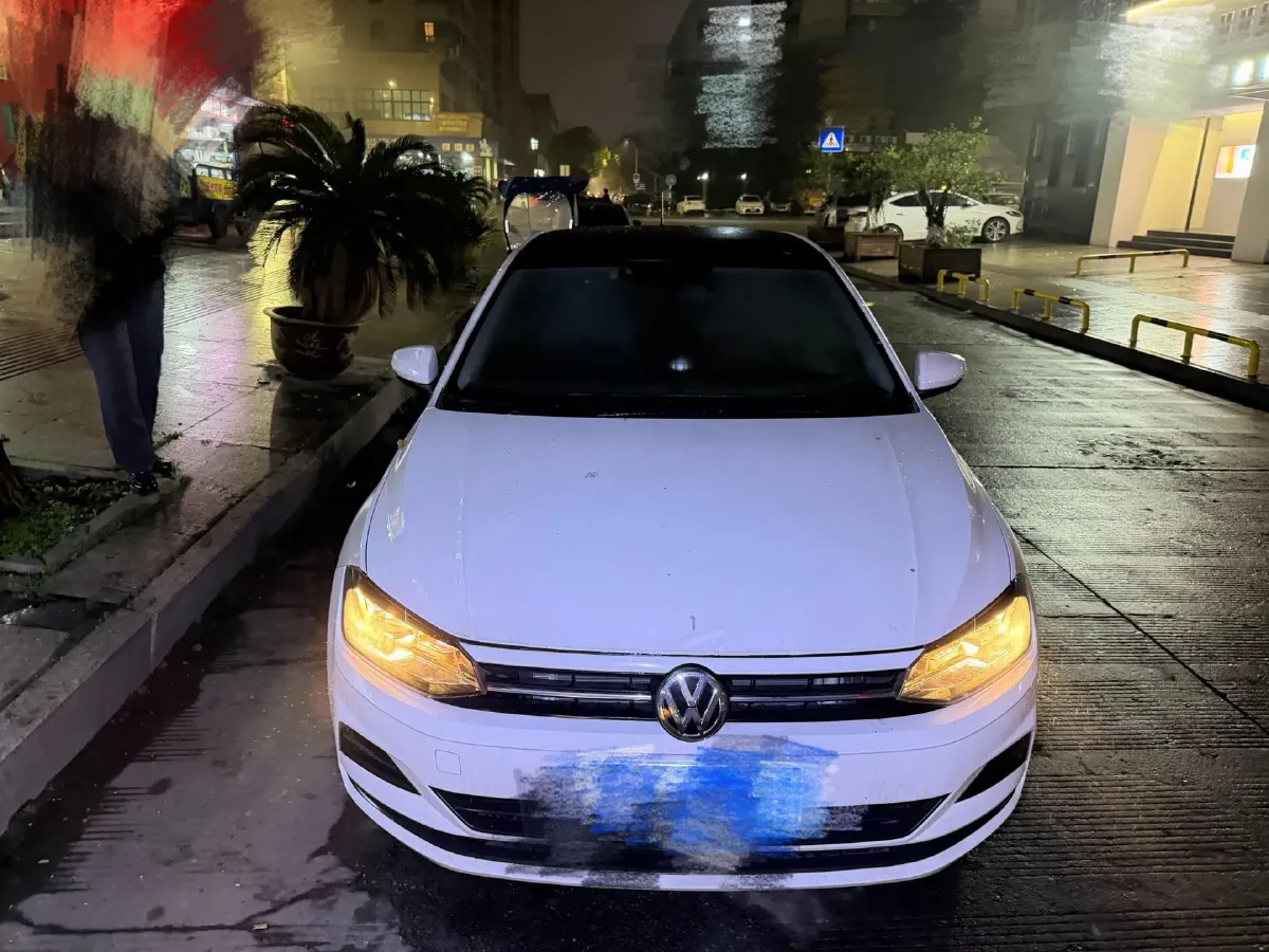 2019 Volkswagen Polo 1.5L 113HP L4 6AT,autocango,china used car exporter,china ev exporter,chinese used car exporter,chinese used ev exporter