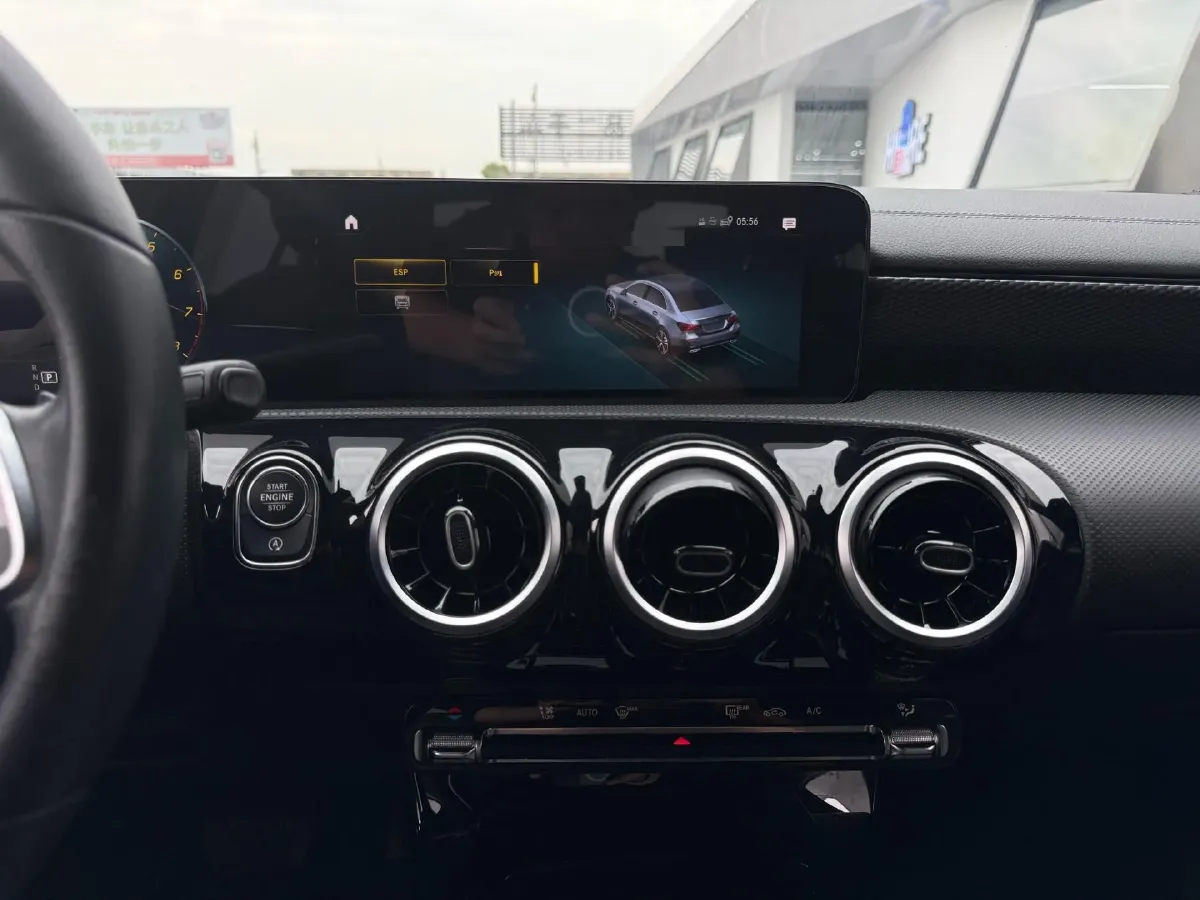 2022 Mercedes-Benz A Class 1.3T 163HP L4 7DCT,autocango,china used car exporter,china ev exporter,chinese used car exporter,chinese used ev exporter