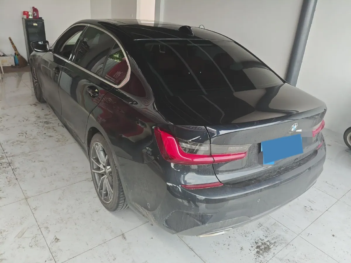 2021 BMW 3 Series 2.0T 156HP L4 8AT,autocango,china used car exporter,china ev exporter,chinese used car exporter,chinese used ev exporter