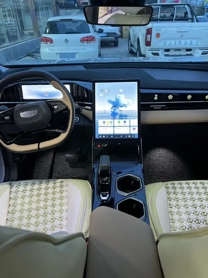 2023 Geely StarRay 1.5T 181HP L4 7DCT,autocango,china used car exporter,china ev exporter,chinese used car exporter,chinese used ev exporter